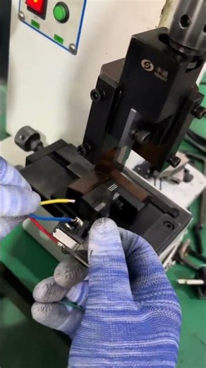 European standard plug crimping machine #French plug #Plug inner frame crimping machine