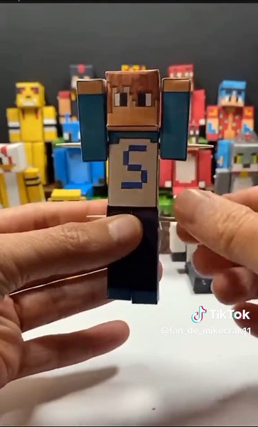 Como se vería Sparta356 en minecraft @Sparta356