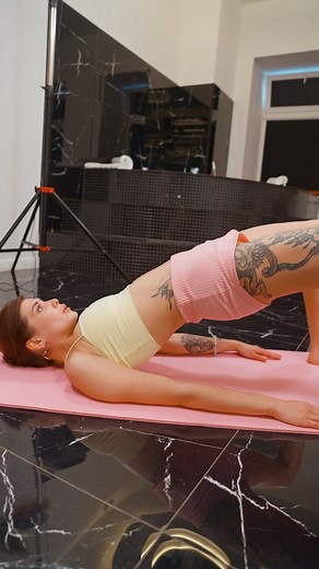 Chiropractic World | Work with a trainer who knows your limits and helps you break through them, one rep at a time. #workoutwithtrainer #personaltrainer... | Instagram