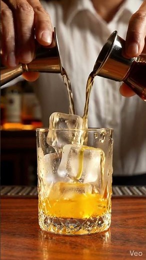 How to Make an Authentic 1944 Mai Tai 🍹 #MaiTai #TikiCocktails #Shorts