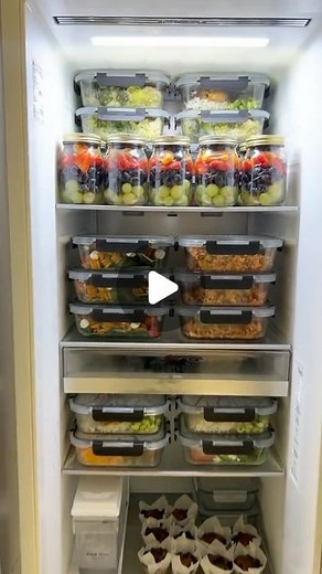 John Clark on Instagram: "The best meal prep containers money can buy now on sale. PERFECT FOR THE AIR FRYER I want every one to be able to have glass meal prep containers. The benefits of having these are unreal. So I’ll list some of the benefits below . ✅ oven proof ✅ microwave safe ✅ dishwasher safe ✅ freezer safe ✅ 100% leakproof ✅ they stack ✅ stain proof The reason I had these meal prep containers made , in all honesty I was sick of buying containers over and over and over again. I had so 