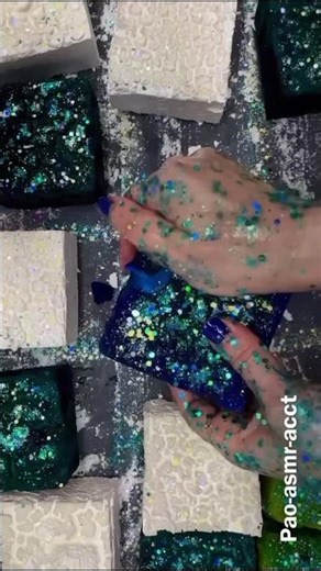 credit: ‪@pao-asmr-acct‬ i miss her flakey blocks am #gymchalkasmr 14