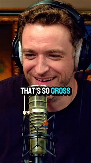 Dan Soder Got FREE Cigarettes from Robert Kelly 😂🤣