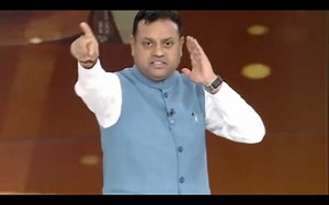Q. Ho kya raha hai ye "news" pe? Ans. Naach Gaana News ft. Amish Devgan (News18), Sambit Patra (BJP) https://www.Instagram.com/peeinghuman #PeeingReels | Official PeeingHuman