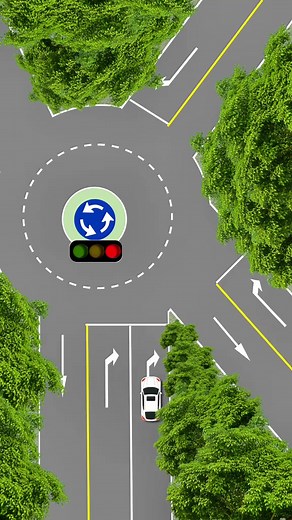 1.5M views · 2.8K reactions | Do you know why the car in the video is driving incorrectly?#driving #tips #howto #manual #skills #car | Dongcheshijie | Facebook