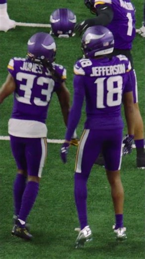 Justin Jefferson, the ultimate teammate 🏈