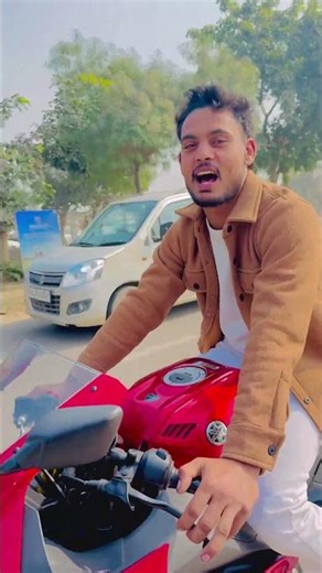 ‪@zubairsaifi09‬ #yamaha #ytshorts #automobile #viral #bikelove #r15v4