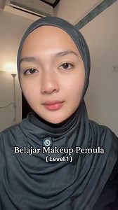 136K views · 2.1K reactions | Tutorial makeup untuk pemula step by step 殺   #urutanmakeupyangbenar #tutorialmakeup #makeuptutorial #makeupsimple #belajarmakeup #makeupwisuda #cantiksehat #belanjamurah | Cara makeup simple ala emak2 | Facebook