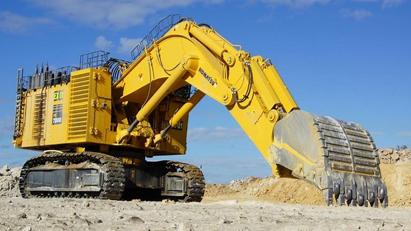Giant Bucket Excavator That Redefines Heavy Machinery