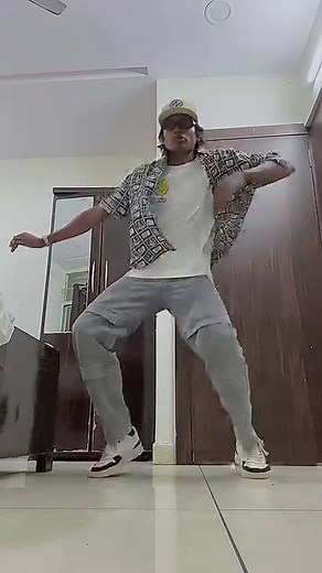 Let’s try some Afro Moves , Show some Love for this Video ❤️ . . . . . . Afro beat dance Trending dance Hip hop footwork Dancing #jddancetutorial #afrodance #dance #afrobeat | Jd Dance Tutorial