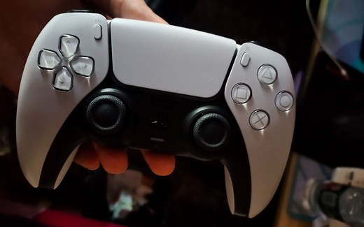 如何用PS5手柄连接电脑端Steam