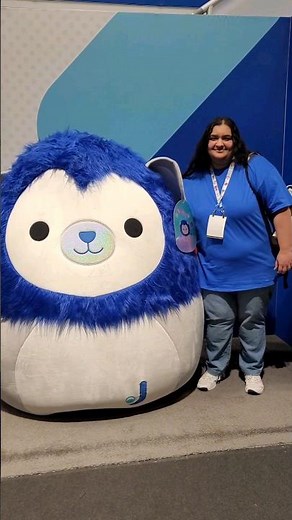 I FOUND THE WORLDS LARGEST SQUISHMALLOW!