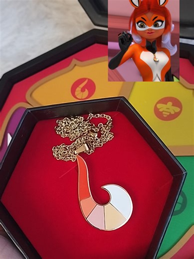 Rena Rouge Necklace: A Must-Have from Zag Store