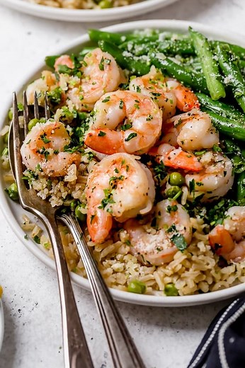 30-Minute Shrimp, Peas and Rice