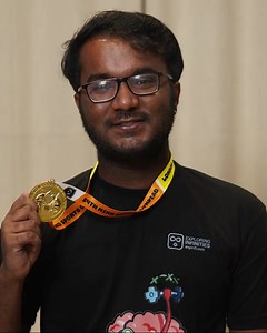 🚀𝐃𝐨 𝐲𝐨𝐮 𝐰𝐚𝐧𝐭 𝐲𝐨𝐮𝐫 𝐜𝐡𝐢𝐥𝐝 𝐭𝐨 𝐬𝐨𝐥𝐯𝐞 𝐩𝐫𝐨𝐛𝐥𝐞𝐦𝐬 𝐚𝐬 𝐟𝐚𝐬𝐭 𝐚𝐬 𝐭𝐡𝐞 𝐖𝐨𝐫𝐥𝐝'𝐬 𝐅𝐚𝐬𝐭𝐞𝐬𝐭 𝐇𝐮𝐦𝐚𝐧 𝐂𝐚𝐥𝐜𝐮𝐥𝐚𝐭𝐨𝐫? Well, it is possible now with Bhanzu. Our course designed by this record-breaking mathematician will transform your child into a rapid and confident math solver. Here's how our unique course empowers your child: 🌟 Expert-Designed Curriculum: Lessons crafted by the world’s fastest human calculator. 🚀Speed and Accuracy: Techniques tha