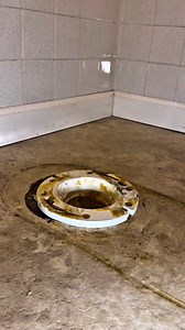 Oatey Twist-N-Set 💲 @kencoplumbingnh showing off the simplicity of this flange 🚽 | Oatey