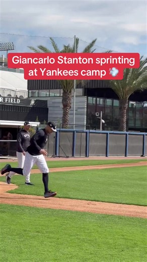 Giancarlo Stanton's Sprint Workout at Yankees Camp