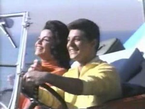 Frankie, Annette, Dick Dale - Surfer's Holiday.wmv