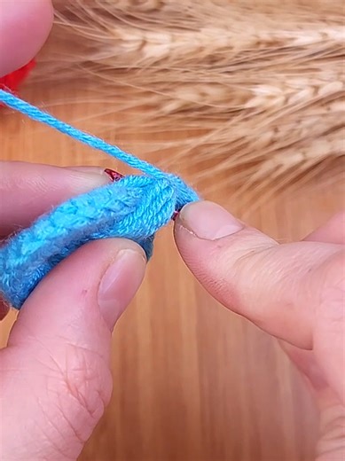 #örgü #örgümodeli #knitting crochet crochetlove reels keşfetistegram keşfetöneçıkar keşfetteyim keşfetörgü tığoyası toka örgütakı diy diycrafts örgümodelleri yelekmodelleri battaniyemodelleri anahtarlik örgütasarım