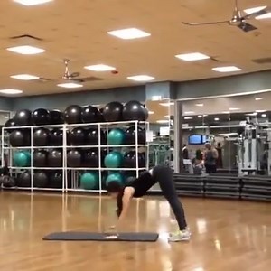 Jen Selter Workout. More motivation ► www.youtube.com/watch?v=jL_A2PTJ5T4 | Bar Connection Community