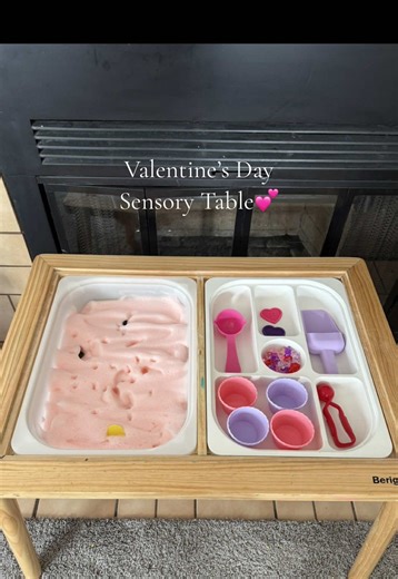 Engaging Valentine’s Day Sensory Table Setup
