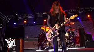 Against Me! - 'Pints Of Guinness Make You Stronger' (live @ Jera On Air 2017) #againstme #live #guinness #birdattackrecords #jeraonair #punkrock #shredding #merchantvinyl #joa17 #vinyl #records #day1 | Bird Attack Records