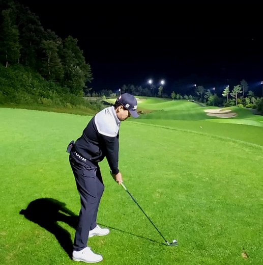 Mastering the Golf Swing: Effective Golf Lessons