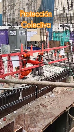 Protección Colectiva #ssoma #shortsfeed #shorts #trabajoduro #baranda #arquitectura #shortsviral