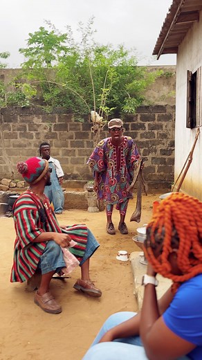 Le harcèlement sexuel est un fléau qui touche malheureusement de nombreuses jeunes filles en apprentissage. Il est crucial de comprendre ce que c’est, de reconnaître les signes et de savoir comment réagir. @UNICEF@PNUD @Planinternational @planinternational.es #mafamille228🇹🇬 #yehowaaanation🖖🏾❤️ #respect #security #nonauharcelement #bice_org