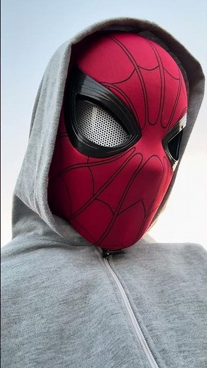 Spider-man 🕸️ mask with blinking eyes 👀 🕷️ #spidermanmask #movingeyes #blinkingeye #spidermanmask