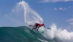 Lower Trestles Fires for the First Two Days of the Hurley Pro | The Inertia