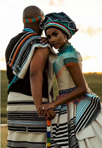 Bantu ancestry outside of Africa. The Bantu Siddis are part of the larger Siddi community. Their ancestors belonged to the Bantu peoples of East Africa (the Bantu are a huge language and ethnic group spread across Central and Southern Africa). Many of these Bantu ancestors were brought to India by Arab traders, Portuguese colonizers, or even as mercenaries, slaves, and sailors over many centuries — especially between the 7th and 19th centuries. Bantu Siddis settled mainly in Karnataka (especiall