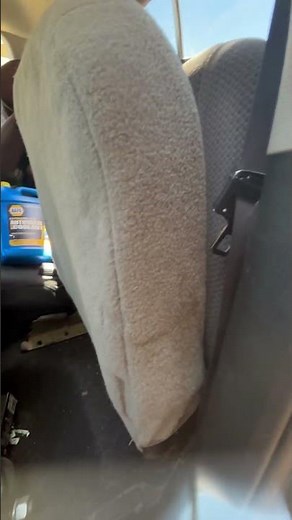 Install rear passenger seat in a 2004 Ram 1500 SLT 5.7 V8. AI Narrator.