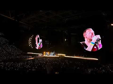 COLDPLAY YELLOW (LIVE) PHILIPPINE ARENA