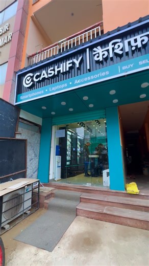 My Gurugram on Instagram: "New Samsung S24 Ultra 5G - **80,000** ka, lekin **Cashify par wahi phone sirf 67,000 me** Matlab direct **13,000 ki saving!** Ab baat karte hain warranty ki-Local shops? X **No warranty** Cashify? V **Pan India 12 months warranty** Full peace of mind! Payment options bhi clear hain-Local shop bolega **cash only** g Cashify me milte hain **multiple EMI options** • Aur sirf mobiles hi nahi- Cashify par aapko milte hain - Laptops * Apple Watch iPad PS4 & PS5 Cameras Aur b