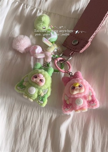 Cute Keychains: Trendy Accessories for Every Handbag