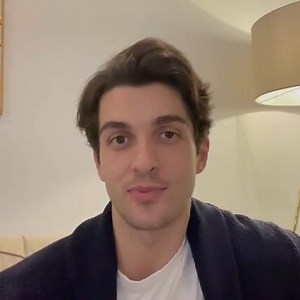 💎 'A real gem' The Royal Ballet's Reece Clarke is here with a message about our stream of Enigma Variations tonight. Watch via our website from 7pm UK time! 📺: https://stream.roh.org.uk/packages/enigma-variations-2019/videos/enigma-variations-vimeo-slides-h264 | Royal Ballet And Opera