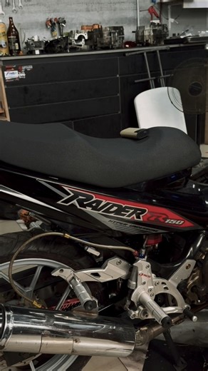 Raider R150 Engine Refresh Done ✅✅ SERVICES WE OFFER: ✅🔥BASIC REFRESH🔥✅ -Oil Change -Replace Oil Filter -Carb Cleaning -Check Valve Clearance -Reset Tensioner *Parts not included Php 500 Only ✅🔥ENGINE TOP REFRESH🔥✅ -Replace Piston Ring -Replace Valve Seal -Head internals cleaning -Intake/Exhaust carbon Cleaning -Valve Lapping -Valve Clearance back to std -Reset Tensioner -Replace Oil and Oil Filter Inclusion: Piston Ring, Valve Seal, Base Gasket , Rc919 Oil and Genuine Oil Filter Php 3,500 O