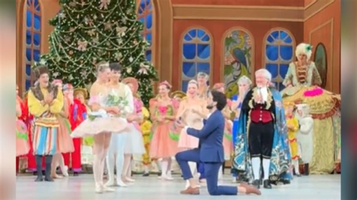 Man proposes to Sugar Plum Fairy dancer at South Carolina Nutcracker Ballet