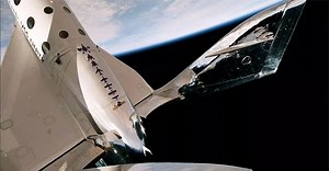 Máy bay vũ trụ chở người vào không gian