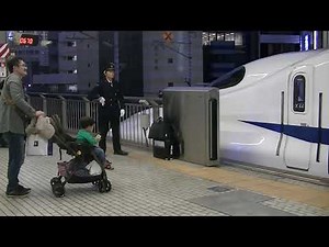 女性運転士 「子供たちにバイバイ」
