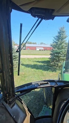 150K views · 1.6K reactions | Don't scratch Dads new toy! #bigtractorpower #farmequipment #johndeere #machine #agriculture #harvest #germanshorthairedpointer #farmer #farming | Michigan Farmer | Facebook