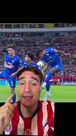 Nos robaron: polémica jugada Chivas vs Cruz Azul en Estadio Jalisco