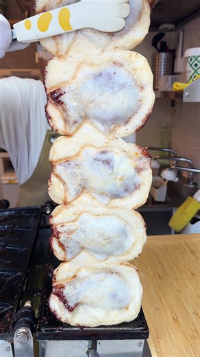 ドバイチョコたい焼き｜新大久保で話題のバターたっぷりスイーツ