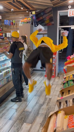 L aʀʀʏ S ʍօօʋɛ on Instagram: "AHHHHH !! 💀😭"