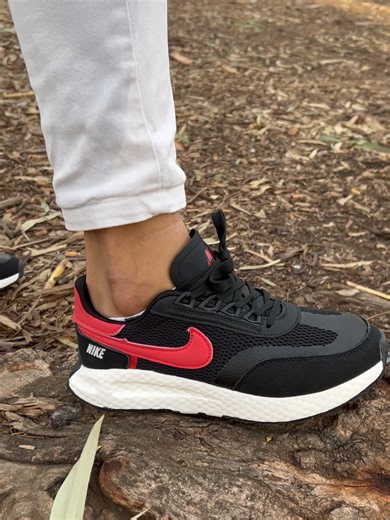 حذاء مريح ✨ ستايل عصري 👟 💥 تخفيض قوي لمدة قصيرة 🚚 توصيل سريع لكل الولايات #شعب_الصيني_ماله_حل😂😂 #fashion #dz #dzpower