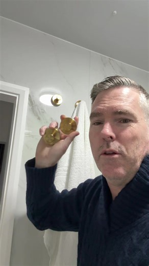 Damage-Free Hooks for Effortless Home Organization