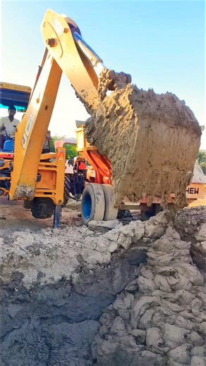 Jcb tractor loading truck Bulldozer 🧐#jcbbaba #jcbtractor #excavator #jcb3dx #shortvideo #youtube