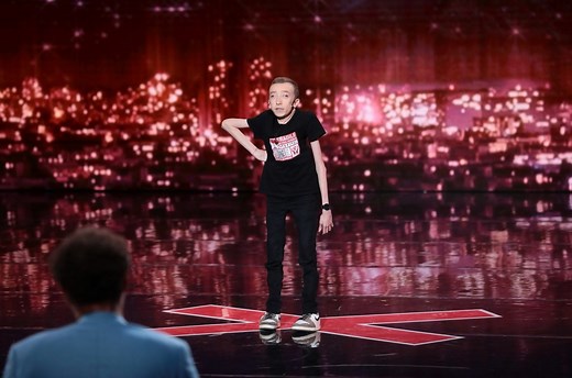 Rouen. L'humoriste Quentin Ratieuville dans l'émission La France a un incroyable talent