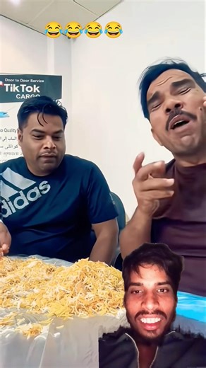 #funny #comedy trending 🤣🤣 lag pis hata liya bhai ne